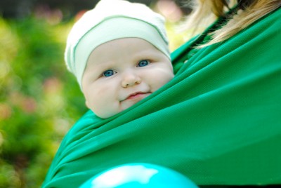 Слінг-шарф трикотажний Смарагдовий, Katinka Слінг-шарф з натурального бавовняного трикотажу особливого плетіння для малюків широкого вікового діапазону