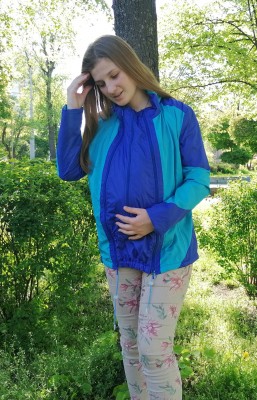 Легка вітровка для вагітних/слінгокуртка 3 в 1 блакитна Katinka, розмір М куртка трансформер для вагітних